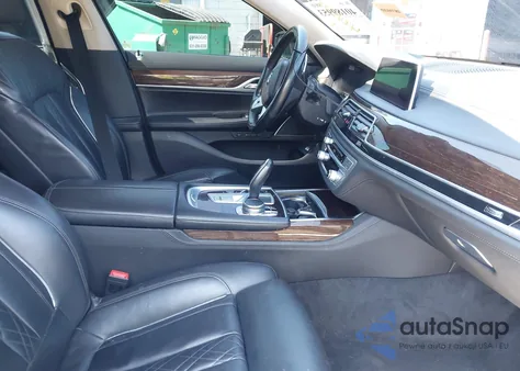 2020 BMW 740I xDrive z USA, uszkodzony, nr VIN WBA7T4C03LGF97293